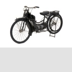 Zehnder (Damenmodell)Schweiz 1924Einstieg ins MotorradgeschäftNach dem 1. Weltkrieg sucht die Firma „J. Zehnder & Söhne“ im aargauischen Gränichen, wie viele Zulieferer der Rüstungsindustrie, neue Geschäftszweige und entscheidet sich 1923 für den Bau eines leichten Motorrads. Erfolg für das „Zehnderli“Als Antrieb dient der Fahrrad-Hilfsmotor des Münchners Fritz Gockerell. Auf 2,25 PS gebracht und mit einem eigens konstruierten, leichten Rahmen versehen, entwickelt sich das „Zehnderli“ bald zum Verkaufsschlager. Erfolge an nationalen und internationalen Sportveranstaltungen unterstreichen die Qualität der Marke. Von heissen Öfen zu wärmenden RadiatorenDas „Zehnderli“ wird bis 1934 fast unverändert weitergebaut. Aber angesichts der Wirtschaftskrise erweitert Zehnder in weiser Voraussicht schon 1930 sein Angebot um Heizradiatoren, die als Novum aus Röhren zusammengeschweisst statt am Stück gegossen werden. Aus dem Schweizer Inbegriff für das Leichtmotorrad wird ein international führender Hersteller von Heizkörpern.